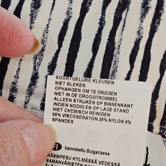 Joseph Ribkoff Black & White Striped Stretch Pullon Pants Size 10 - Picture 9 of 14